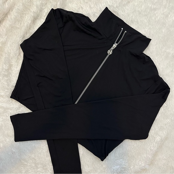 Meshki long sleeve crop top - Picture 3 of 4